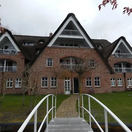 16 Boehler Brise Modern Retreat Ferienhaus